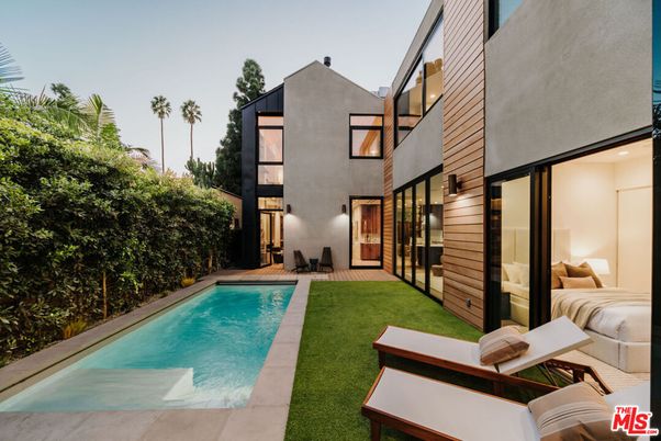 Backyard, Exterior, Pool