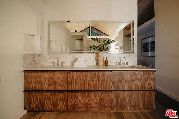 Bathroom, Dual Sink Vanities, Interior, Wood Texture Flooring