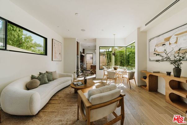 Dining room, Interior, Living room, Pendant Lights, Recessed Lighting, Wood Texture Flooring