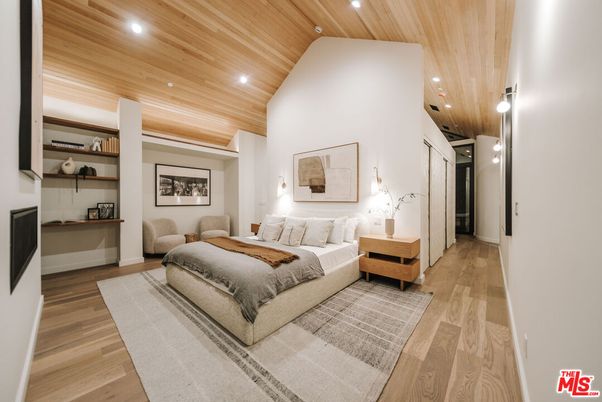 Bedroom, Interior, Recessed Lighting, Wooden Ceilings, Wood Texture Flooring