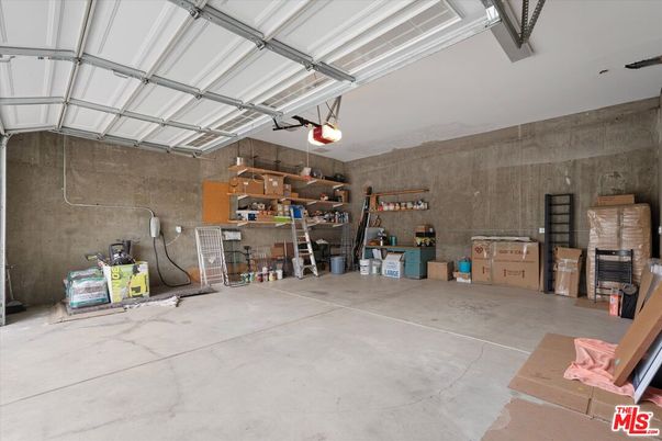 Garage, Interior