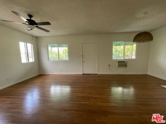 Empty room, Interior, Pendant Lights, Wood Texture Flooring