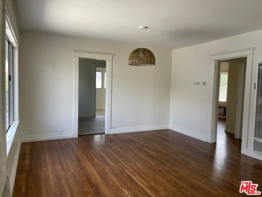 Empty room, Interior, Pendant Lights, Wood Texture Flooring