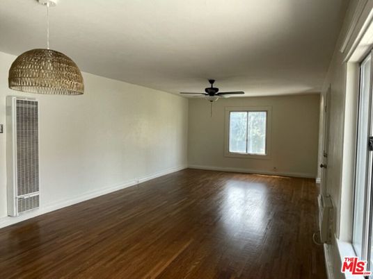 Empty room, Interior, Pendant Lights, Wood Texture Flooring