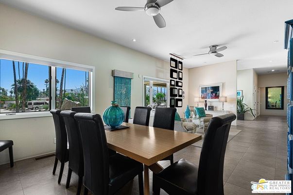 Dining room, Interior, Recessed Lighting