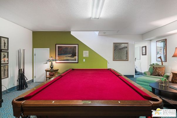 Billiard Table, Game Room, Interior