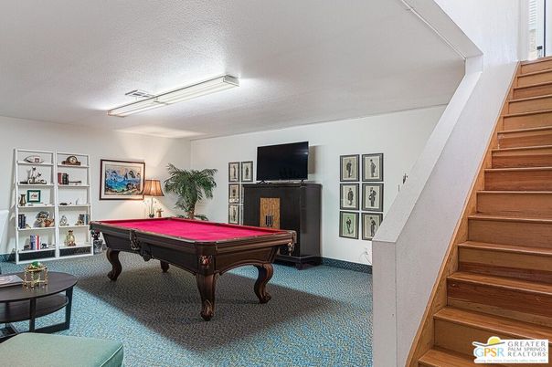 Billiard Table, Game Room, Interior