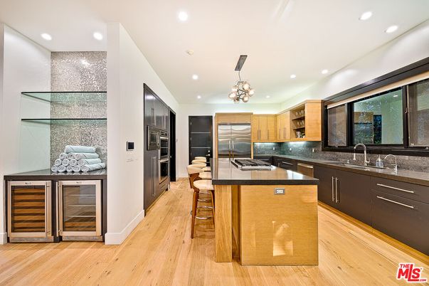 Chandelier, Interior, Kitchen, Pendant Lights, Recessed Lighting, Stainless Steel Appliances, Wood Texture Flooring