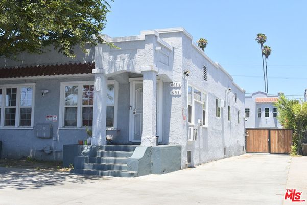 Exterior, Facade, Spanish Mediterranean