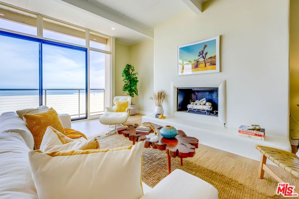 Fireplace, Interior, Living room, Recessed Lighting, Water