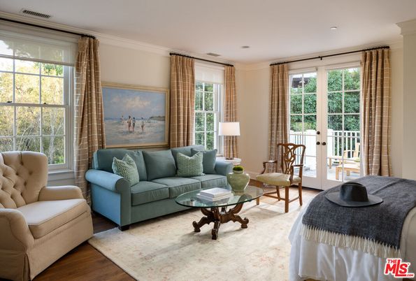 Bedroom, Interior, Living room, Recessed Lighting, Wood Texture Flooring