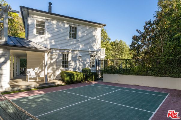 Exterior, Tennis Courts