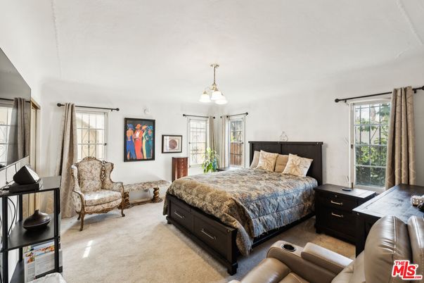 Bedroom, Interior, Pendant Lights