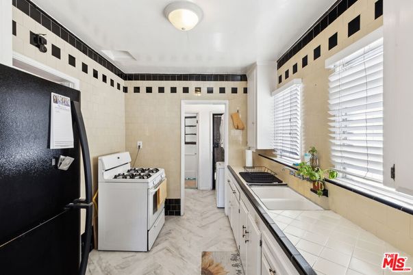 Interior, Kitchen, Tile Countertops