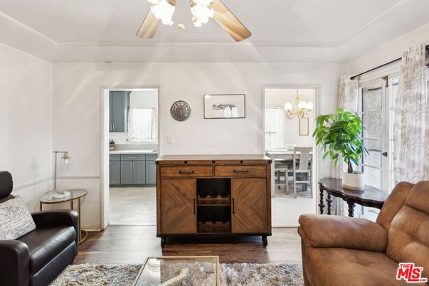 Chandelier, Dining room, Interior, Living room, Wood Texture Flooring