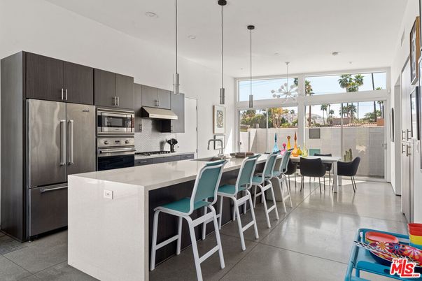 Dining room, Interior, Kitchen, Pendant Lights, Recessed Lighting, Stainless Steel Appliances