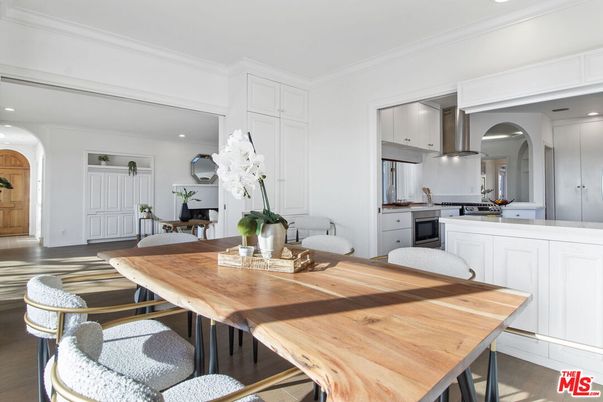 Dining room, Interior, Kitchen, Recessed Lighting, Stainless Steel Appliances, Wood Texture Flooring