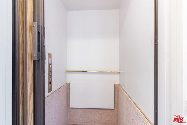 Elevator, Interior