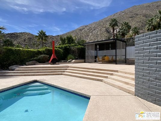 Exterior, Pool