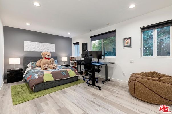 Bedroom, Home Office, Interior, Recessed Lighting, Wood Texture Flooring