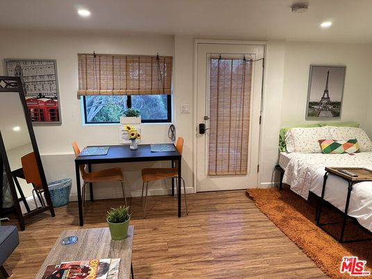 Bedroom, Dining room, Interior, Recessed Lighting, Wood Texture Flooring