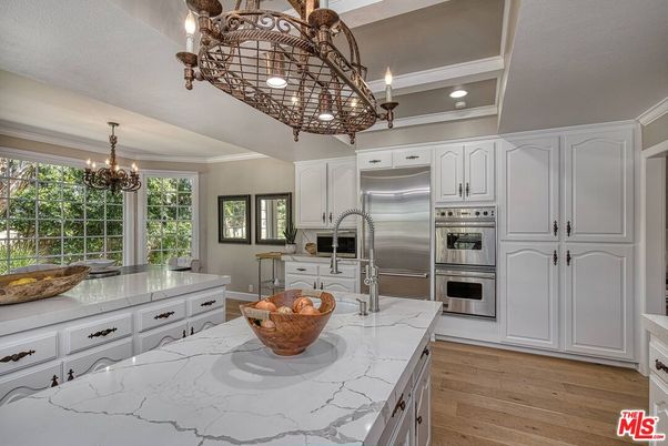 Chandelier, Interior, Kitchen, Recessed Lighting, Stainless Steel Appliances, Wood Texture Flooring