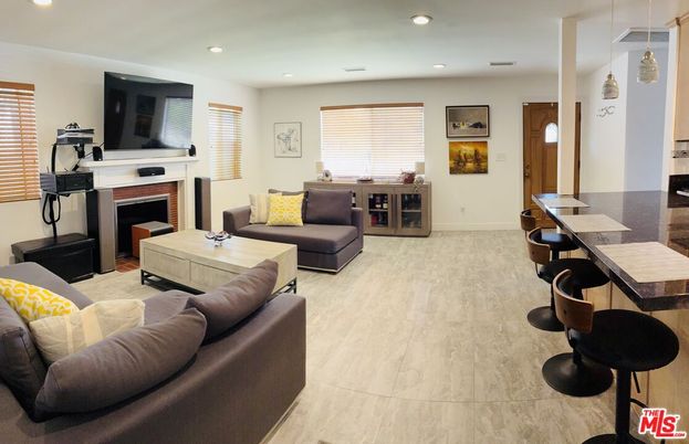 Fireplace, Interior, Living room, Pendant Lights, Recessed Lighting, Wood Texture Flooring