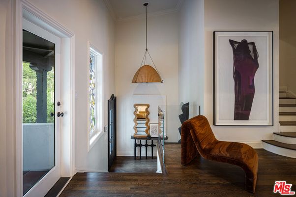 Interior, Pendant Lights, Wood Texture Flooring