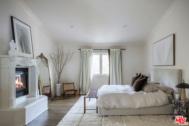 Bedroom, Fireplace, Interior, Recessed Lighting, Wood Texture Flooring
