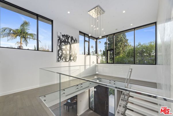 Interior, Pendant Lights, Recessed Lighting, Wood Texture Flooring