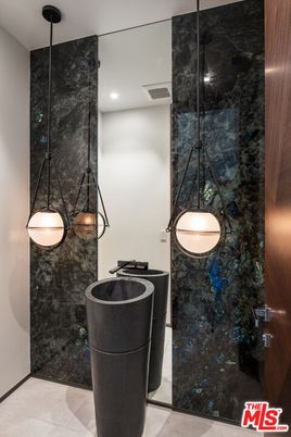 Bathroom, Free Standing Baths, Interior, Pendant Lights, Recessed Lighting