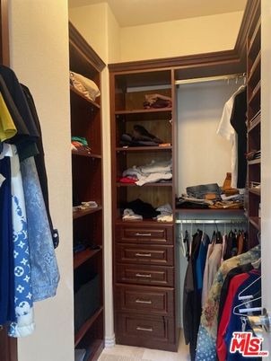 Interior, Walk-in Closets