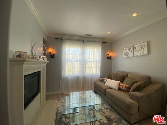 Fireplace, Interior, Living room, Recessed Lighting