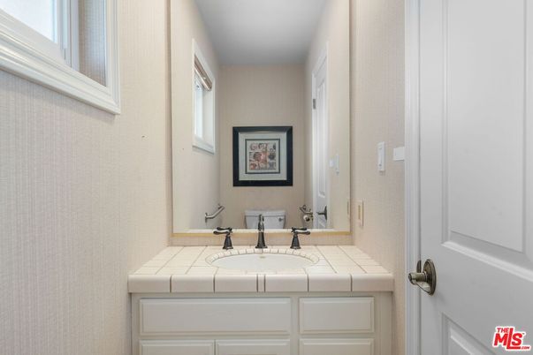 Bathroom, Interior, Tile Countertops