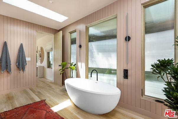 Bathroom, Free Standing Baths, Interior, Recessed Lighting, Wood Texture Flooring