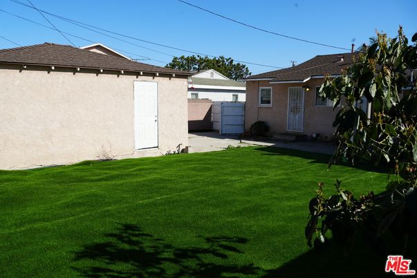 Backyard, Exterior