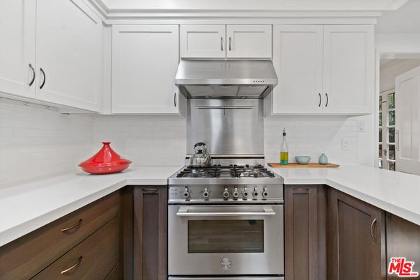 Interior, Kitchen, Stainless Steel Appliances