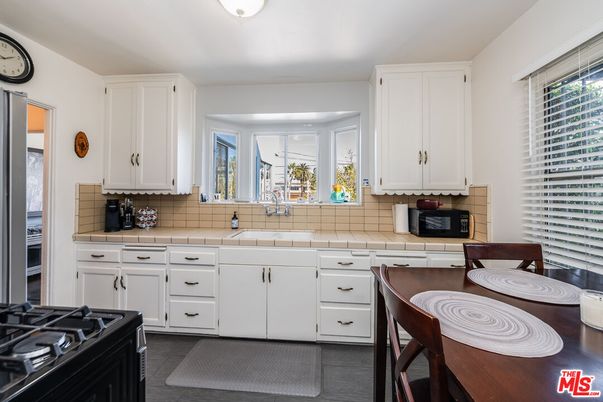 Interior, Kitchen, Tile Countertops