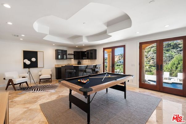 Billiard Table, Game Room, Interior, Living room, Recessed Lighting
