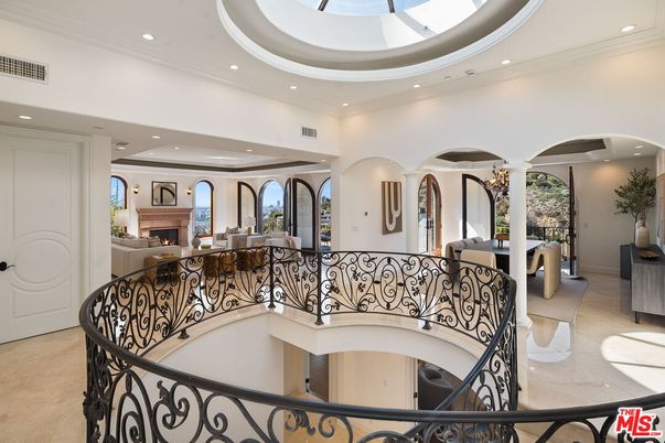 Fireplace, Glass Ceilings, Interior, Recessed Lighting