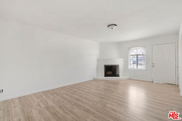 Empty room, Fireplace, Interior, Wood Texture Flooring