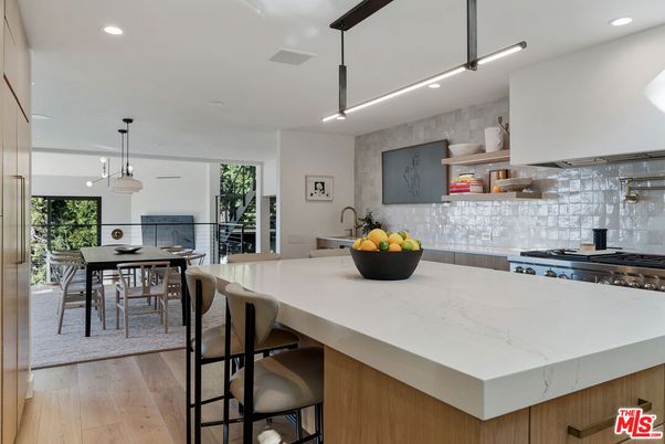 Dining room, Interior, Kitchen, Pendant Lights, Recessed Lighting, Wood Texture Flooring