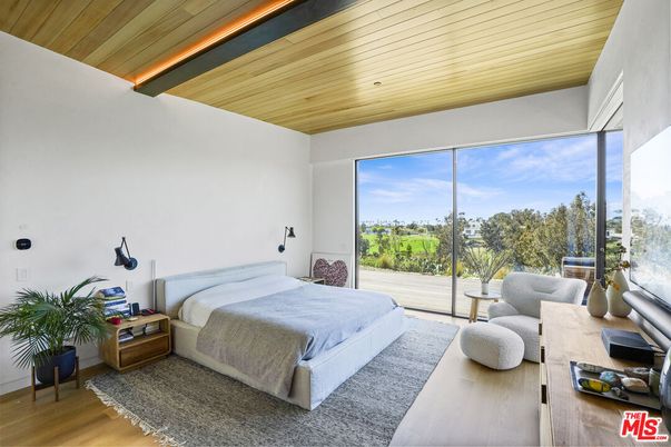 Bedroom, Interior, Recessed Lighting, Wooden Ceilings, Wood Texture Flooring
