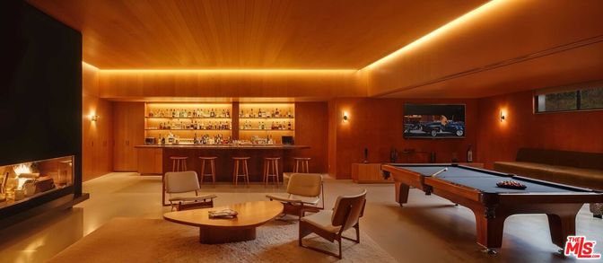 Billiard Table, Game Room, Interior, Wooden Ceilings, Wooden Walls