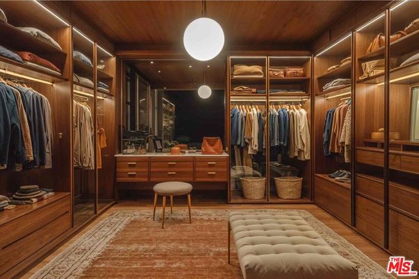 Interior, Pendant Lights, Walk-in Closets, Wooden Ceilings, Wood Texture Flooring