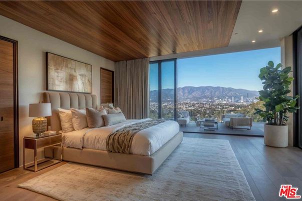 Bedroom, Interior, Recessed Lighting, Wooden Ceilings, Wood Texture Flooring