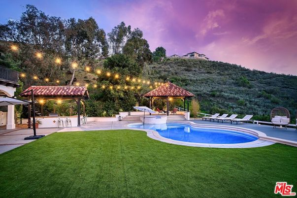 Backyard, Exterior, Pool