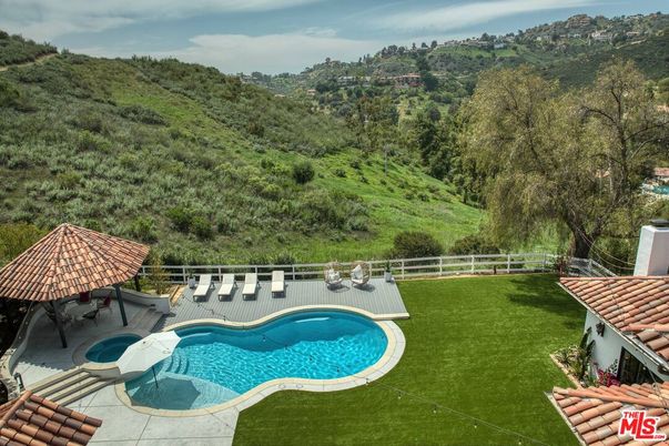 Backyard, Exterior, Pool
