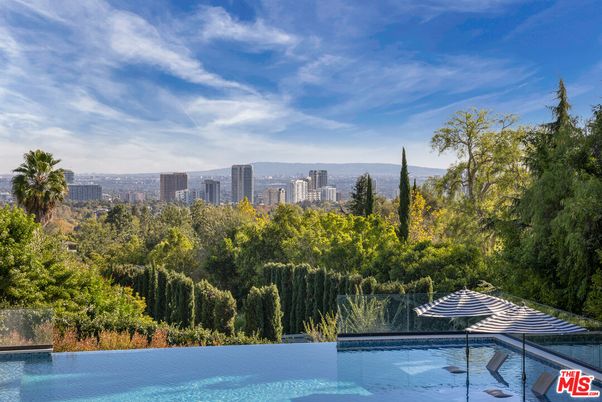 Exterior, Pool, Skyline
