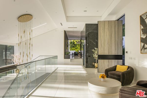 Interior, Marble Walls, Pendant Lights, Recessed Lighting